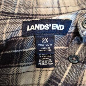 Land's End navy blue and off white plaid tunic blouse, 2xl